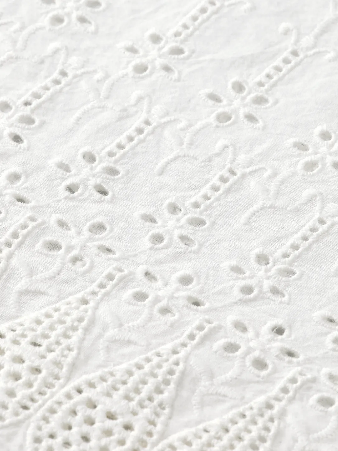 Broderie Anglaise Top