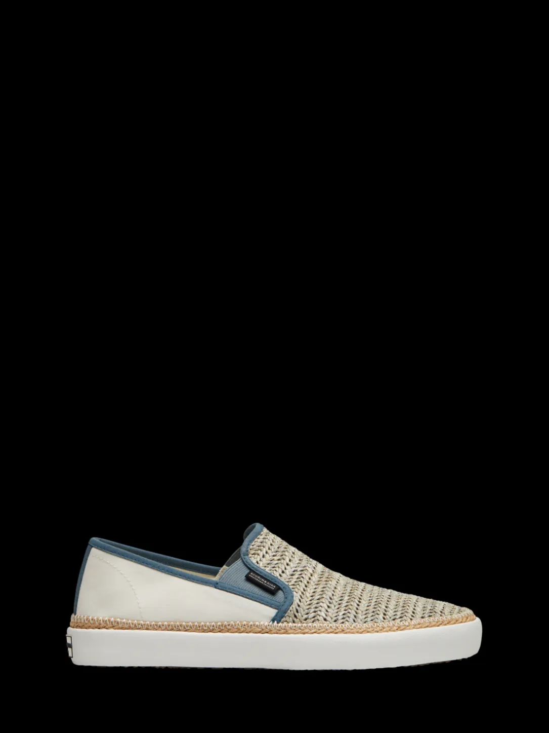 Izomi Slip On Shoe
