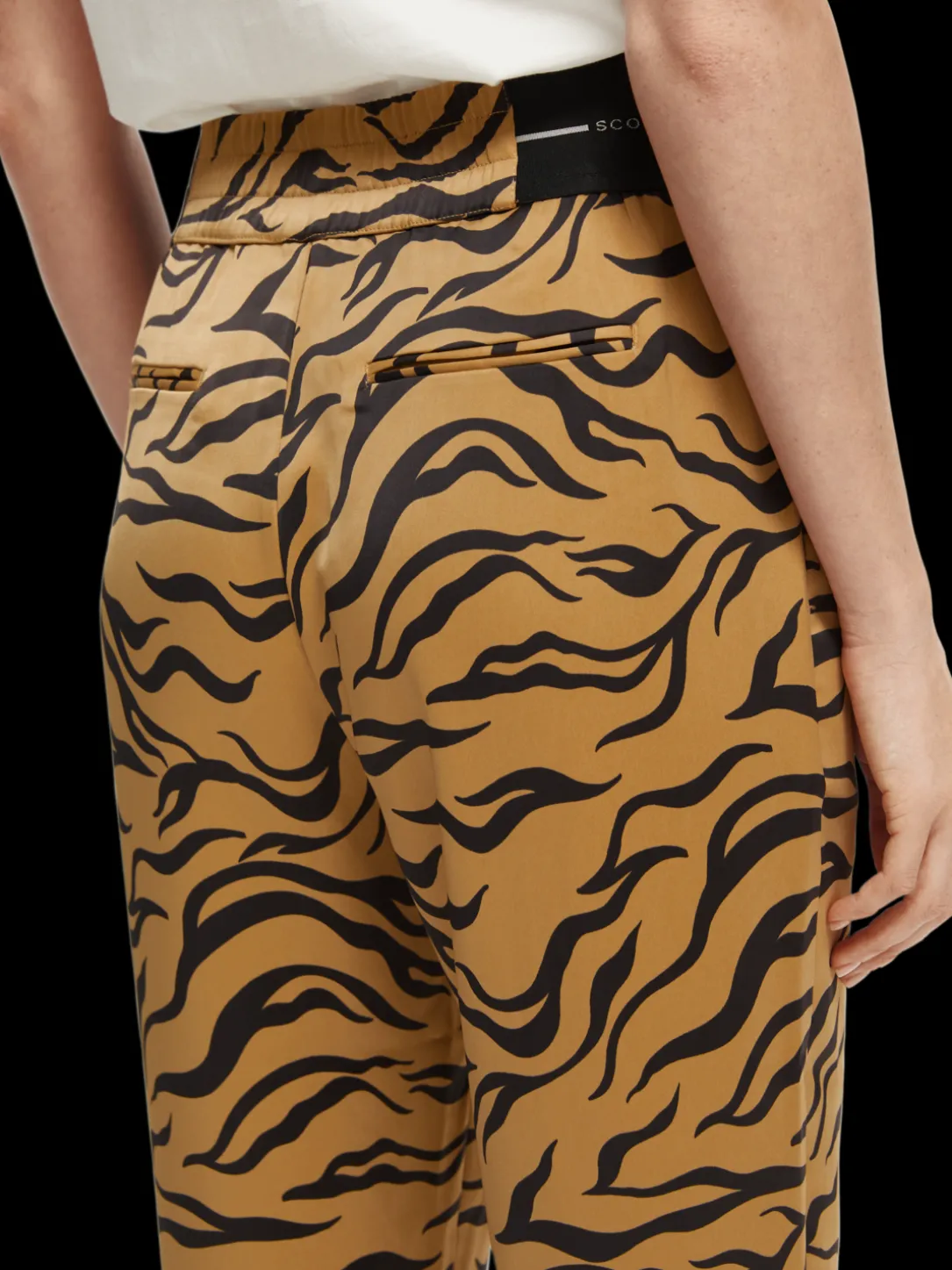 Mid-Rise Elasticated-Waistband Trousers