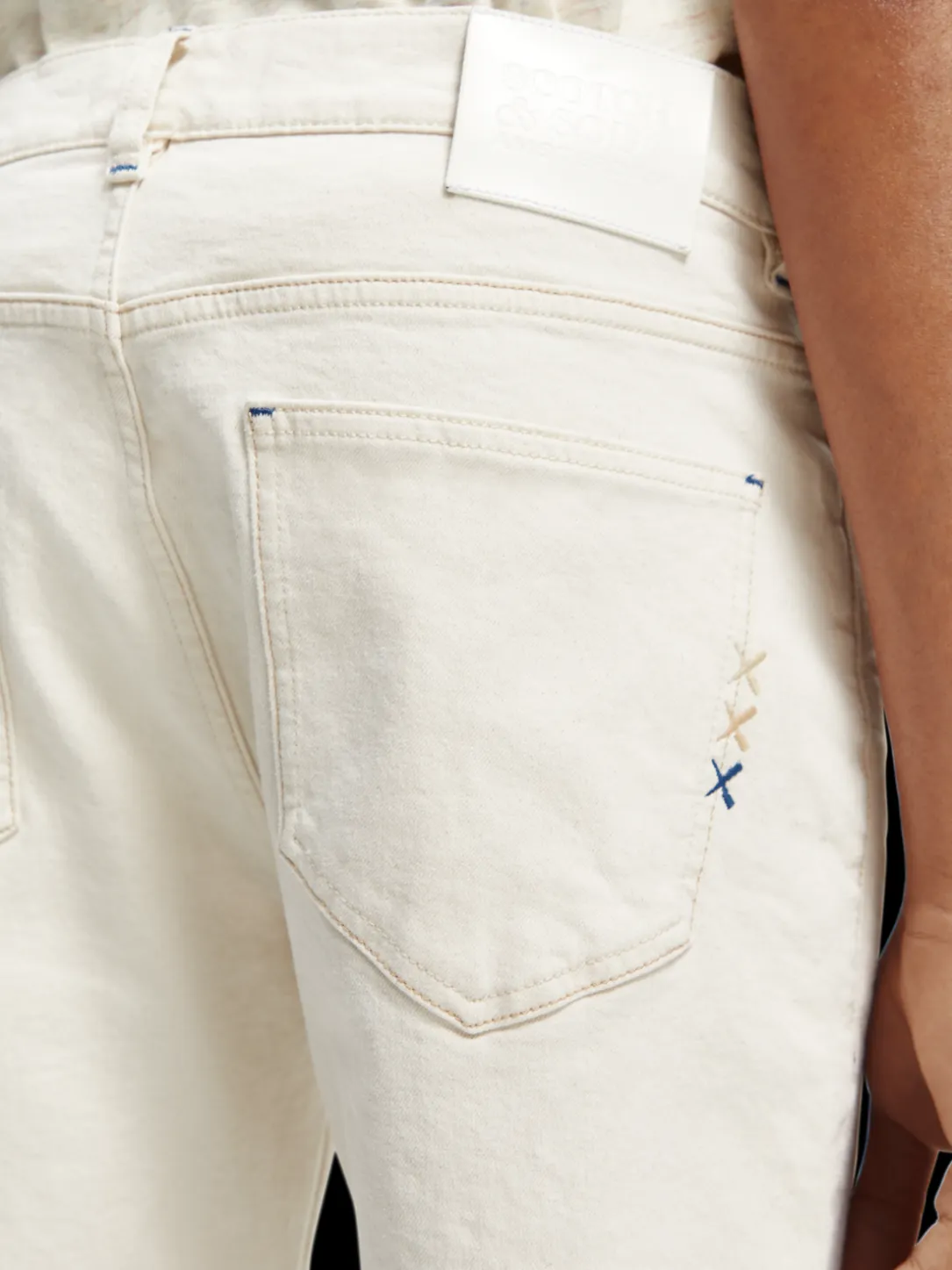 The Drop Regular Tapered-Fit Jeans
